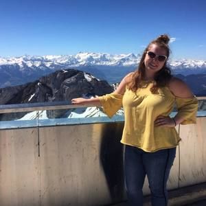 Meet your Posher, Lindsey